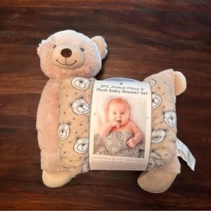 NWT Manhattan Kids 2pc Animal Pillow & Plush Baby Blanket Set | Baby | Bear